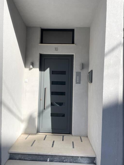 דירות יואנינה Block Of Flats - Modern Flat מראה חיצוני תמונה
